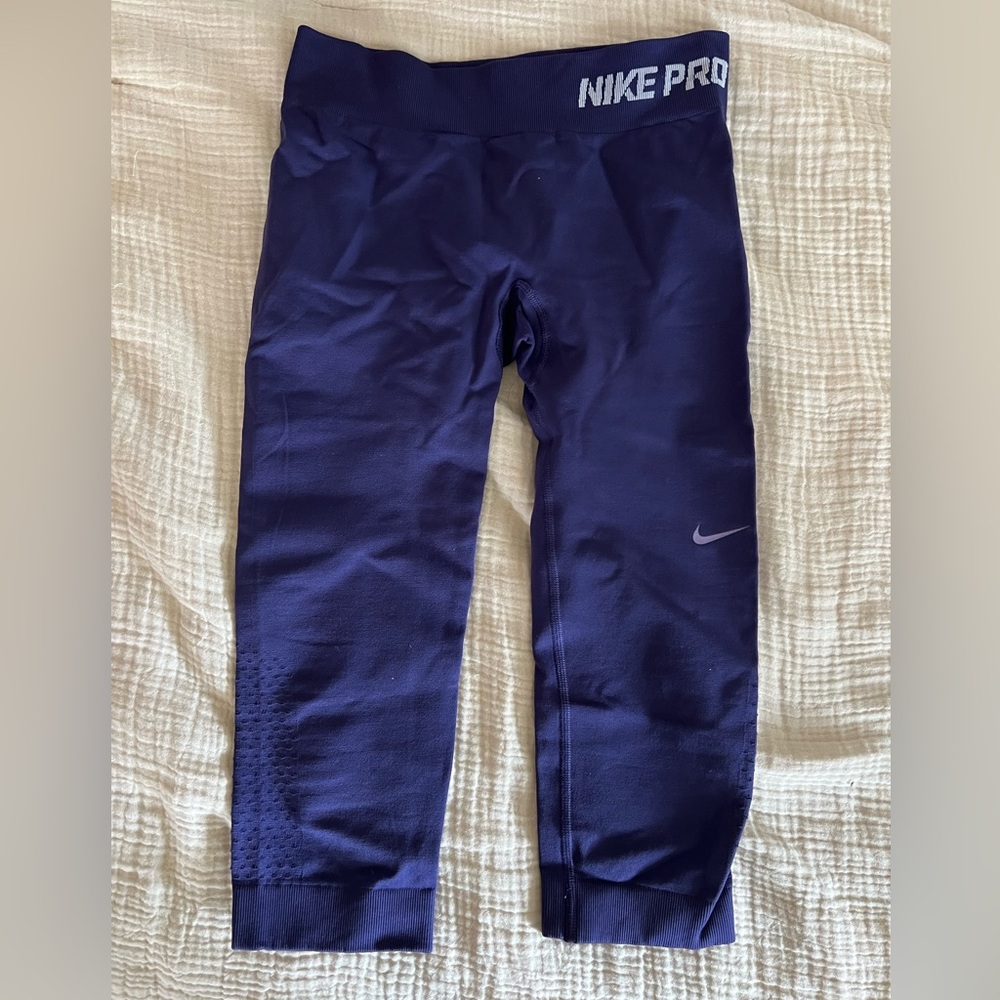 Nike crop leggings, sz S